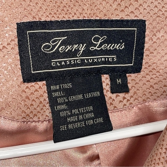 Terry Lewis Pink Suede Jacket Croc Embossed Size Medium 100% Leather Mauve Crop - Picture 6 of 9